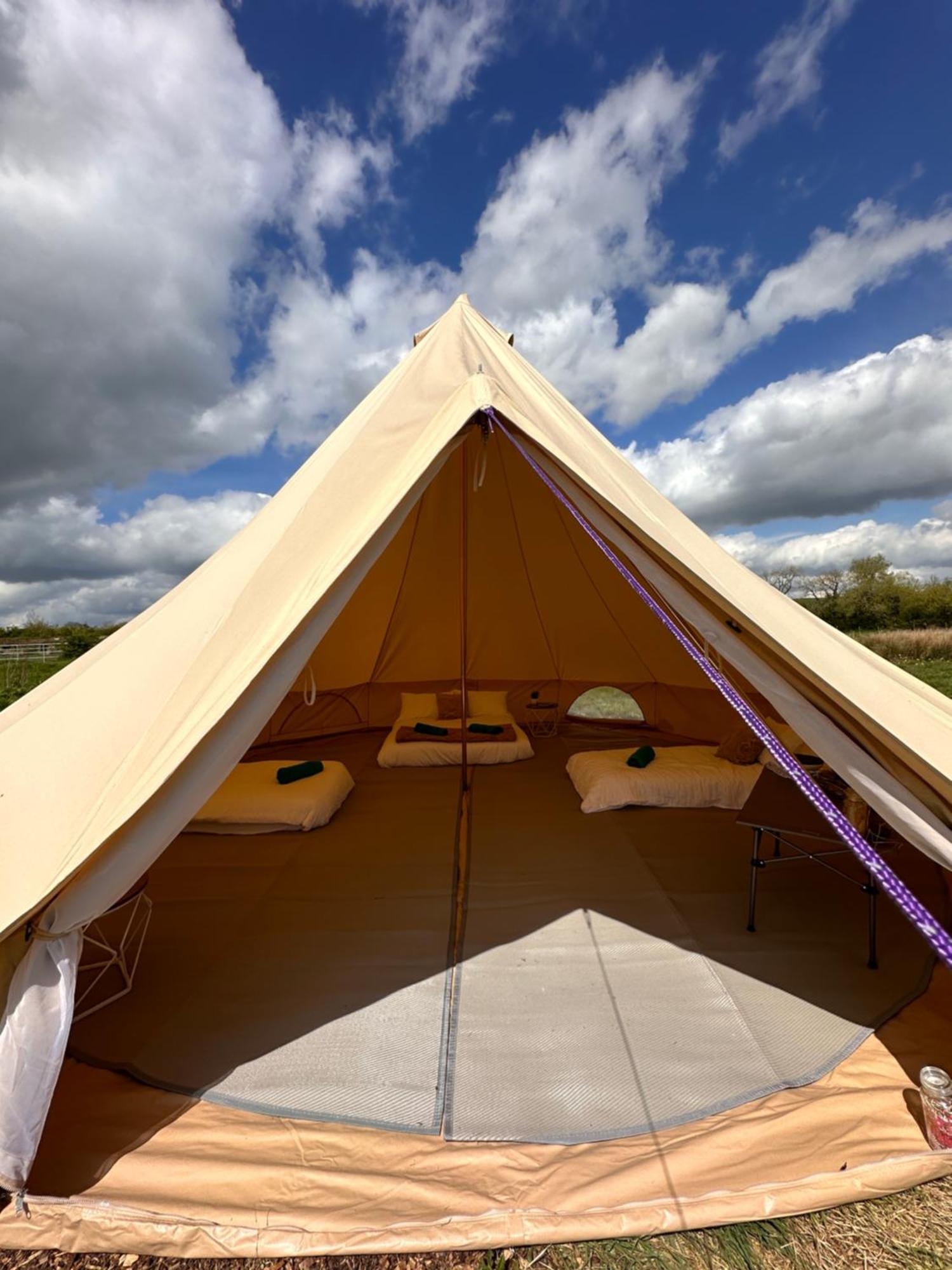 Hotel Buzzard Holt Hosting Buckingham Exterior foto
